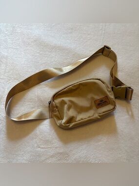 Corona Zippered Belt Bag